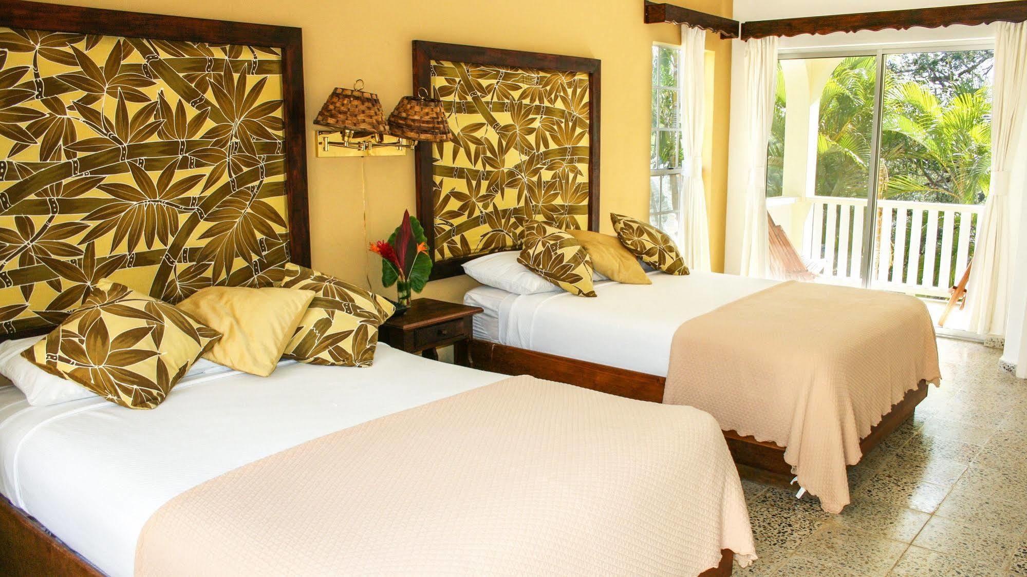 Turquoise Bay Dive & Beach Resort Juticalpa  Exterior photo