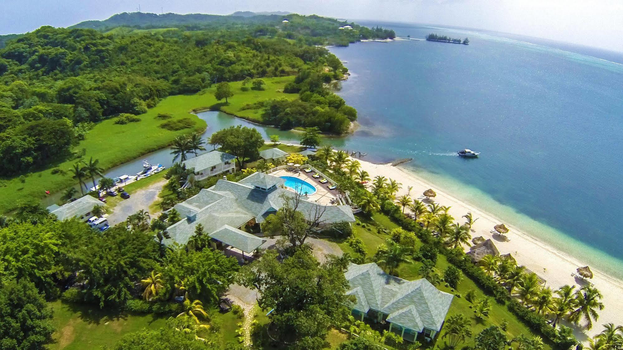 Turquoise Bay Dive & Beach Resort Juticalpa  Exterior photo