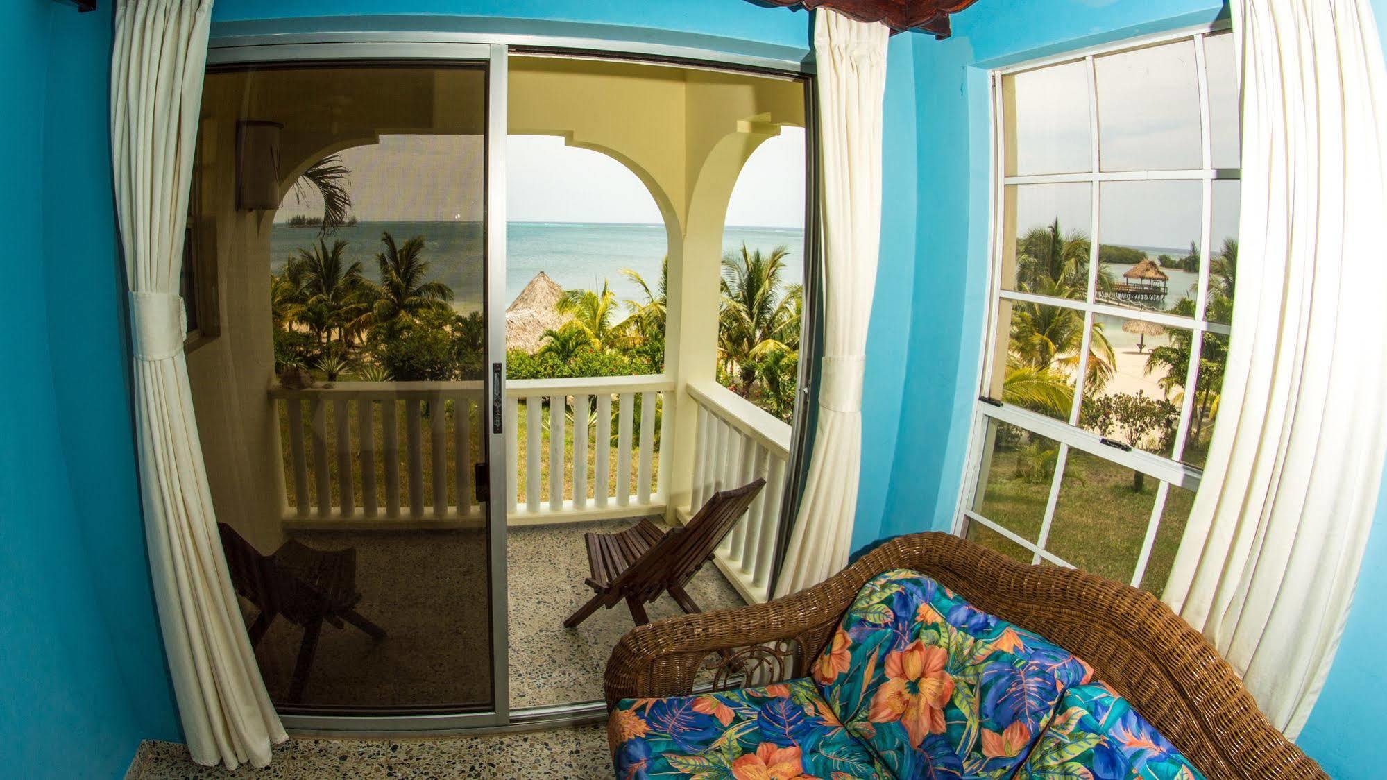Turquoise Bay Dive & Beach Resort Juticalpa  Exterior photo